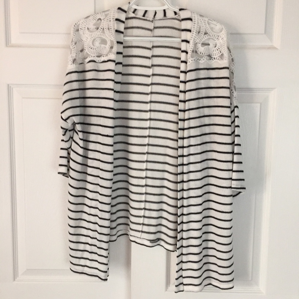 Black & White Striped 3/4 Sleeve Cardigan w/ Lace